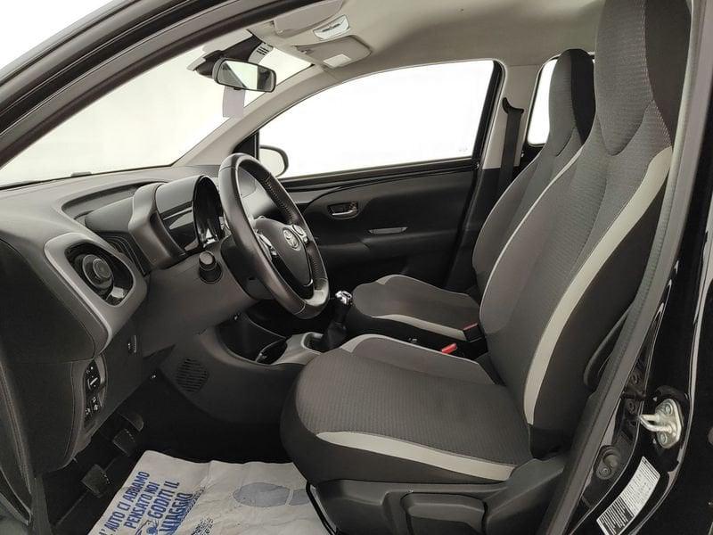 Toyota Aygo Connect 1.0 VVT-i 72 CV 5 porte x-fun