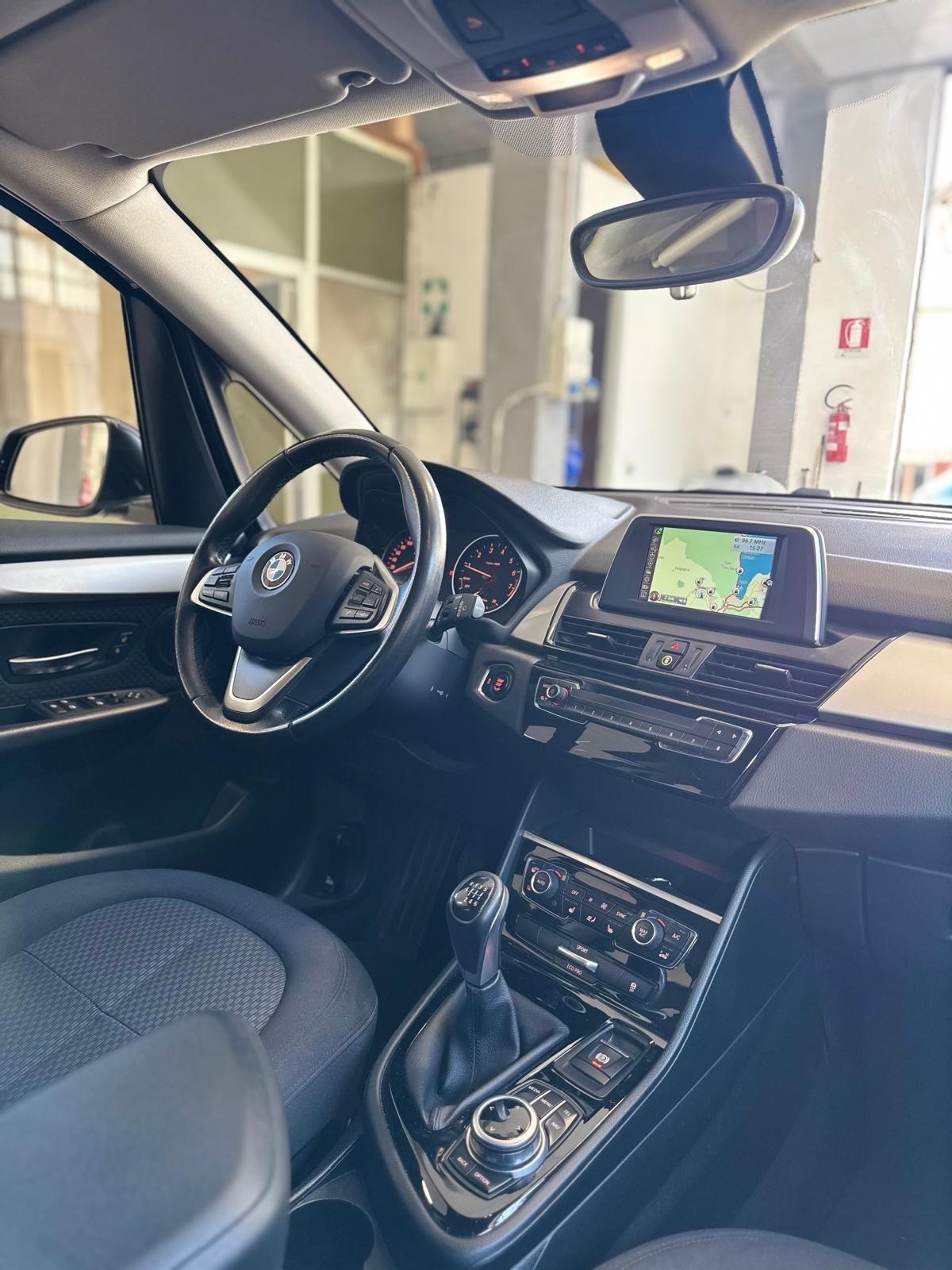 Bmw 2er Active Tourer 216i Luxury