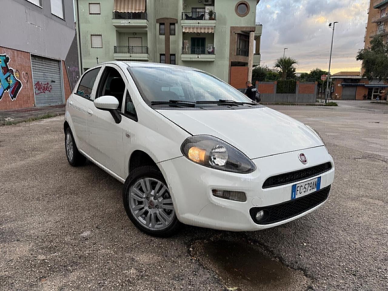 2016 Fiat Punto 1.4 8V 5 porte Natural Power Lounge