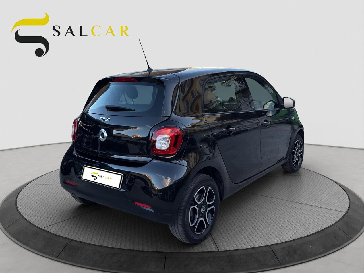 Smart ForFour 0.9 90cv twinamic Passion automatica 2019
