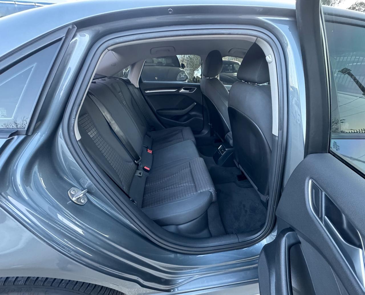 Audi A3 Sedan 1.6 TDI S tronic Design