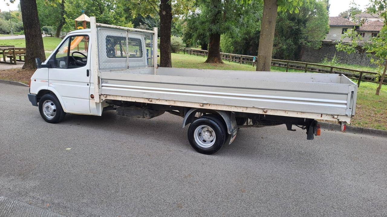 Ford Transit 2.5 D CASSONE DI 4,2 metri