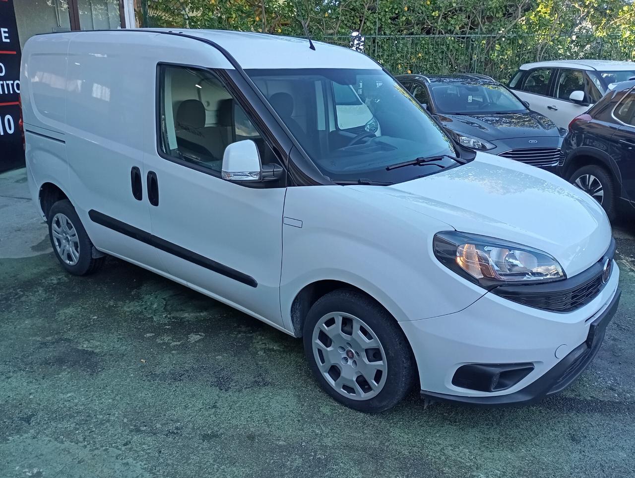 Fiat Doblo Cargo 1.6 Multijet 105CV Lounge 3 Posti