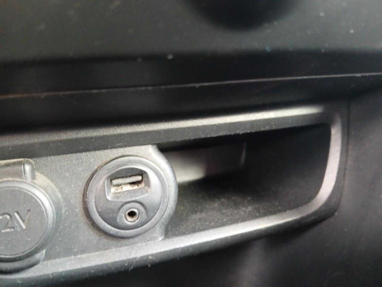 Peugeot 208 1.4 HDi 68 CV 5 porte Allure