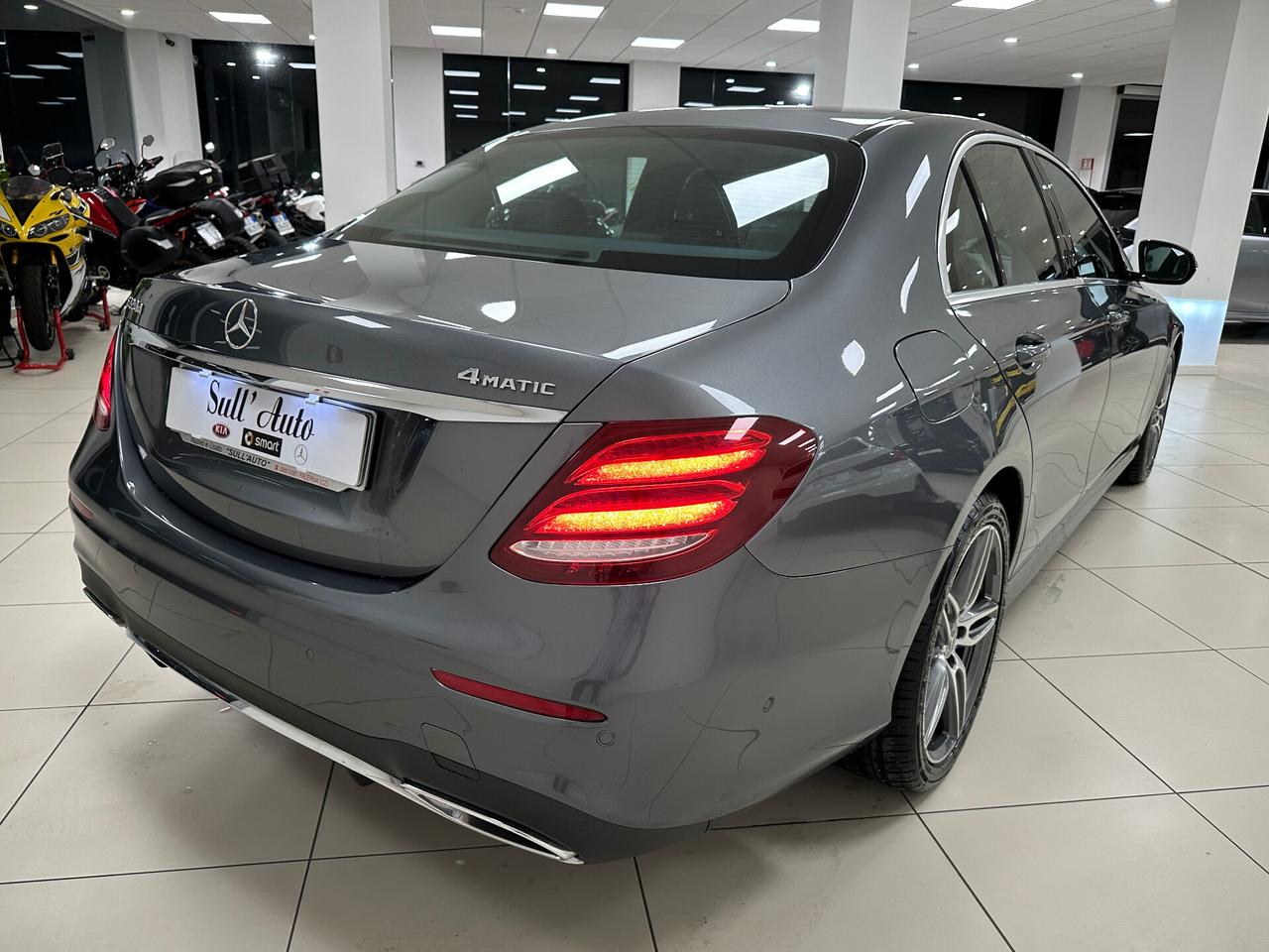 Mercedes-benz E 220 d 4Matic 194 Cv Premium - 2020