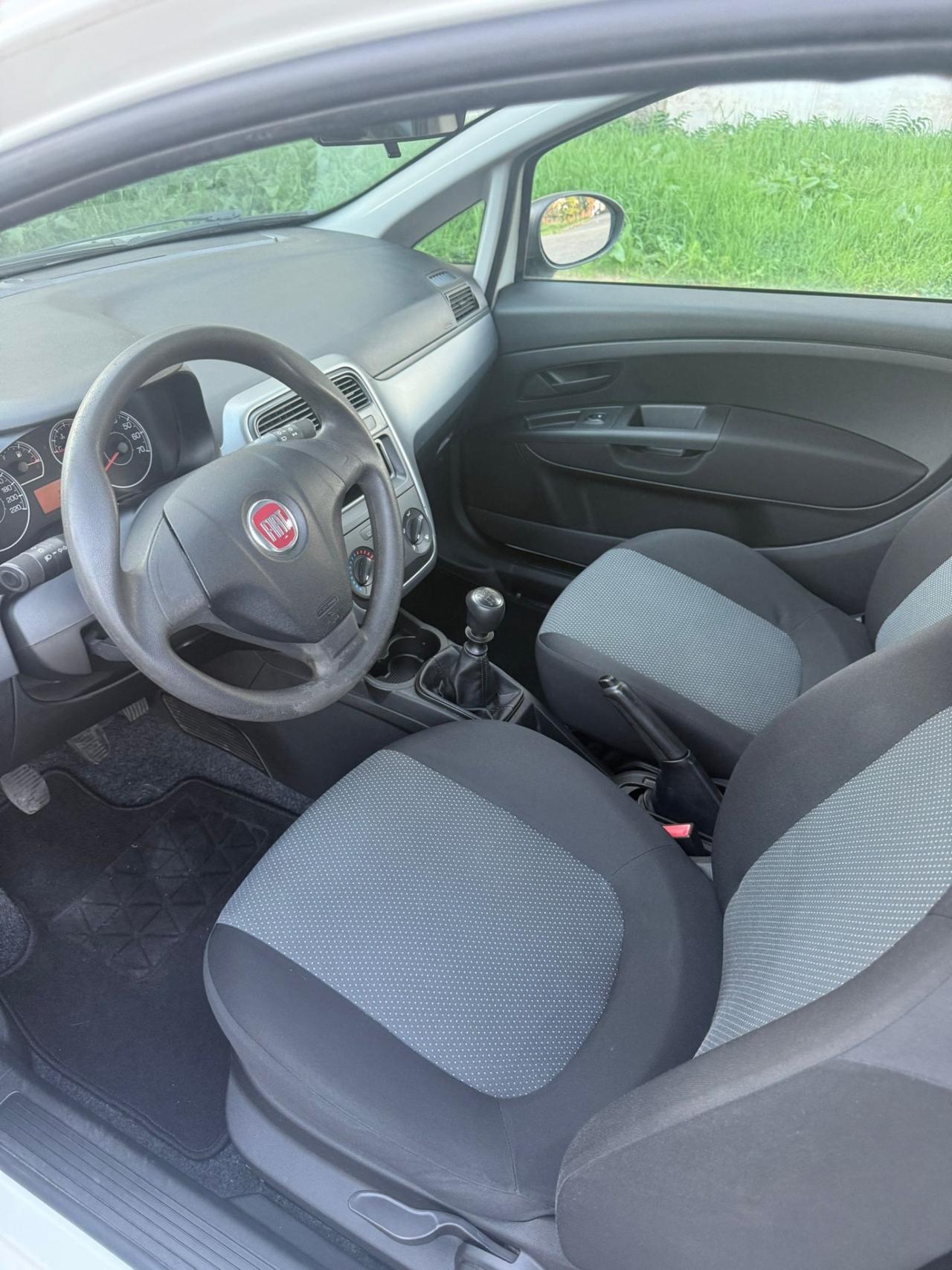FIAT G PUNTO EVO 1.4 BENZ METANO NEOPATENETATI