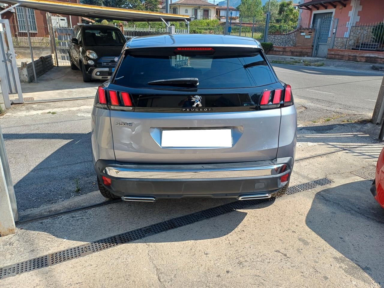 Peugeot 3008 BlueHDi 130 S&S EAT8 Allure