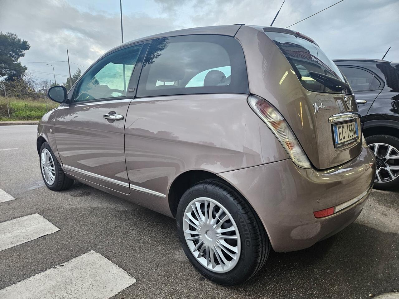 Lancia Ypsilon 1.2 69cv Diva