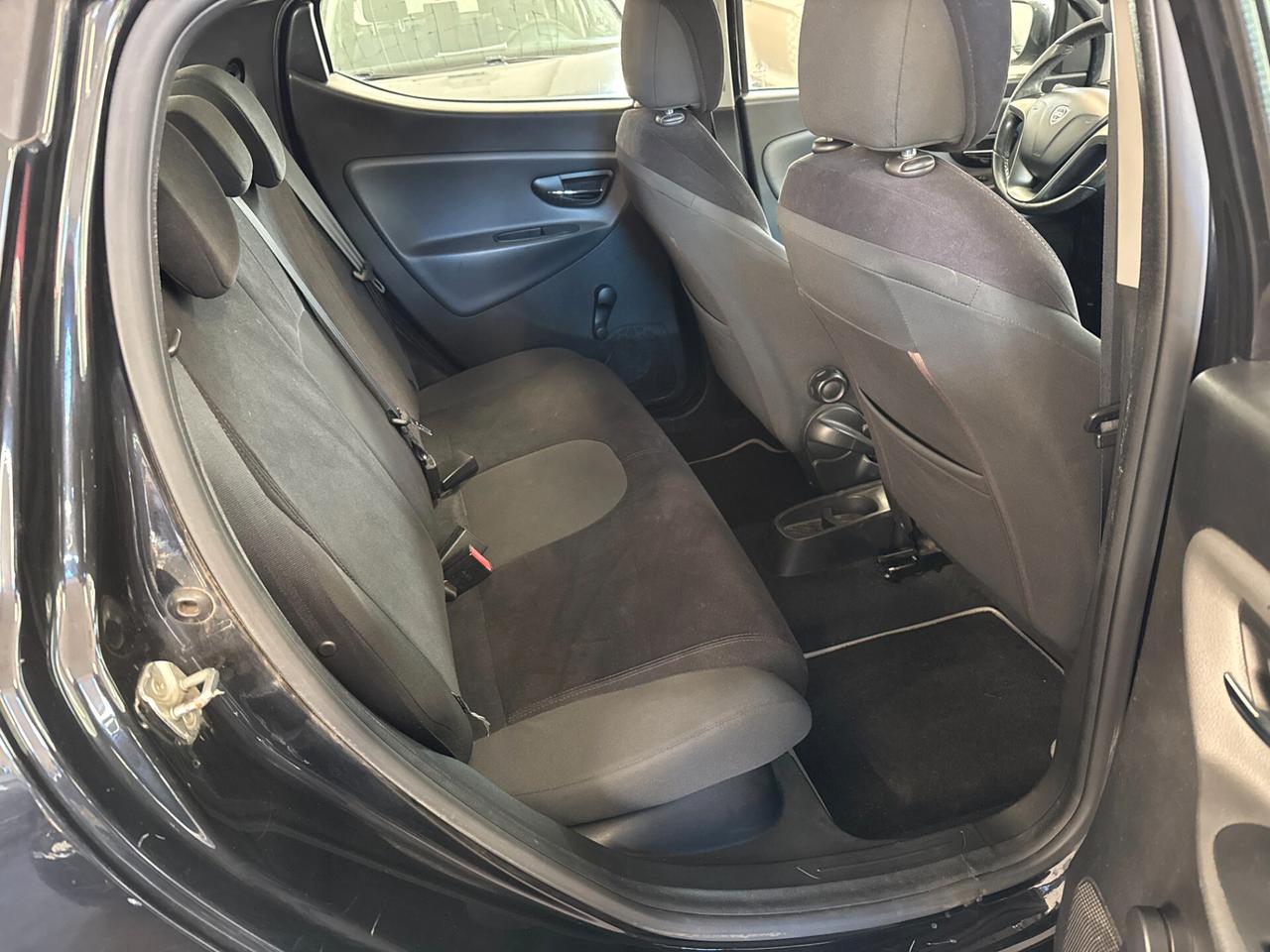Lancia Ypsilon 1.2 69 CV CINGHIA OK - NEOPATENTATI