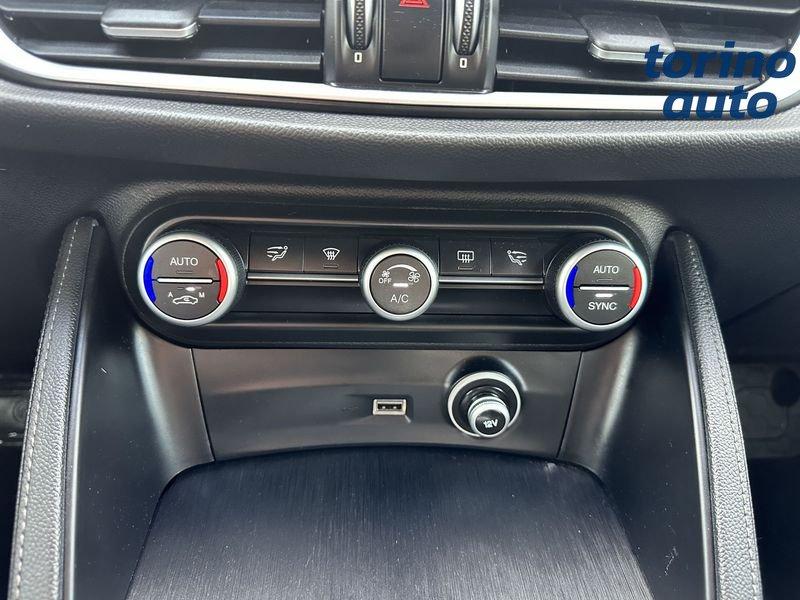 Alfa Romeo Stelvio 2.2 Turbodiesel 210 CV AT8 Q4 Executive