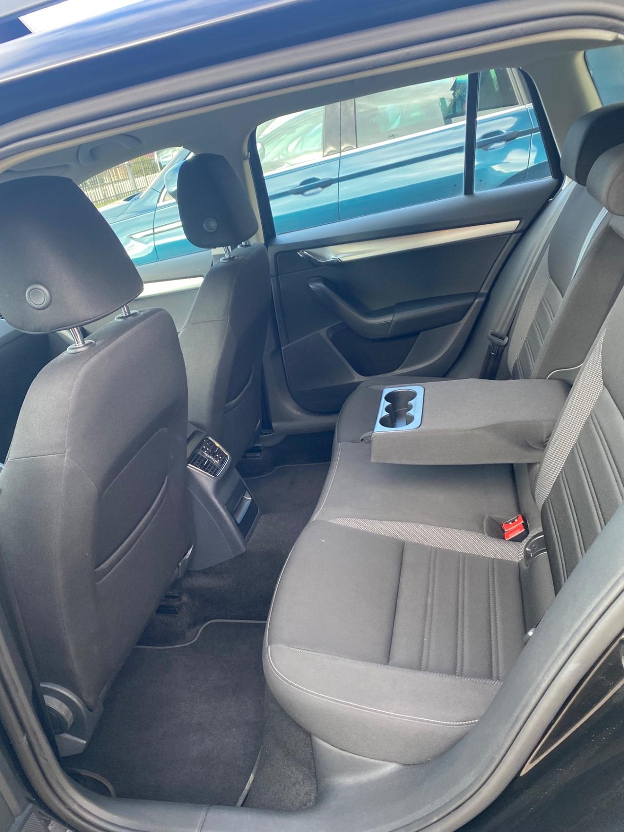 Skoda Octavia 1.5 DSG Wagon Executive G-Tec