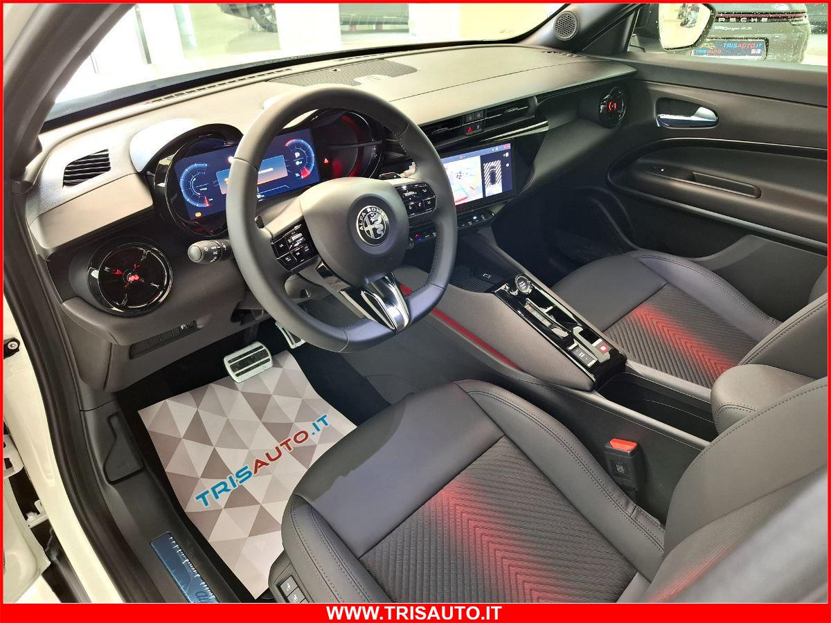 ALFA ROMEO Junior 1.2T Hybrid eDCT6 145cv Speciale NEOPATENTATI IVATA