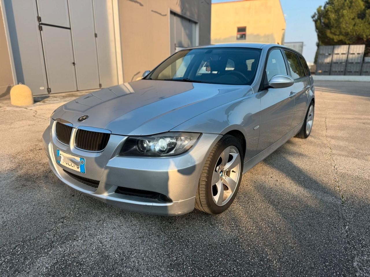 BMW 320 2.0 D 2006 12 MESI DI GARANZIA