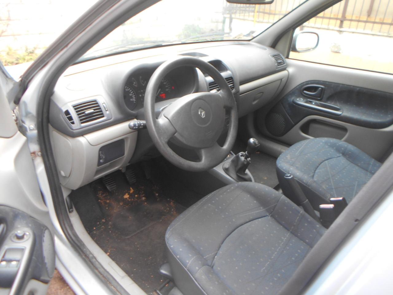 Renault Clio 1.6 16V cat 5 porte Initiale
