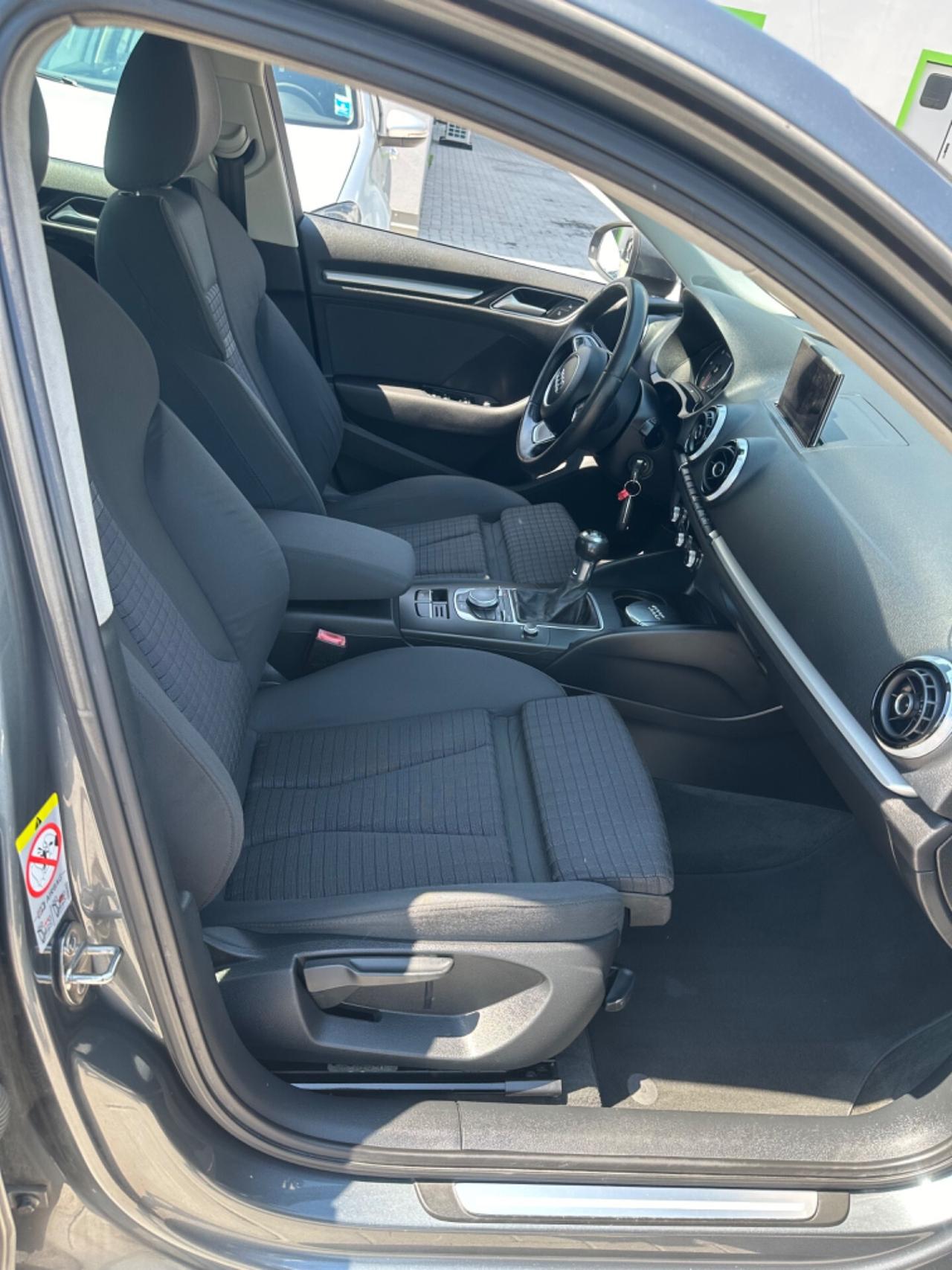 Audi A3 1.6 TDI 6 MARCE ADATTA A NEOPATENTATI
