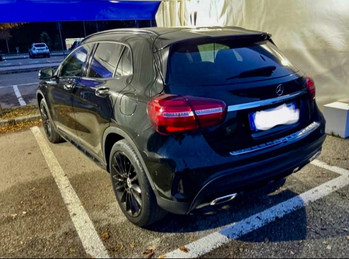 MERCEDES-BENZ GLA 200 D GLA 200d AMG NIGTH EDITION