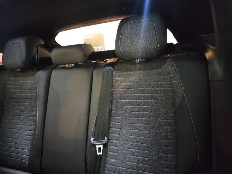 PEUGEOT 3008 3ª serie - 3008 Hybrid 136 e-DCS6 Allure