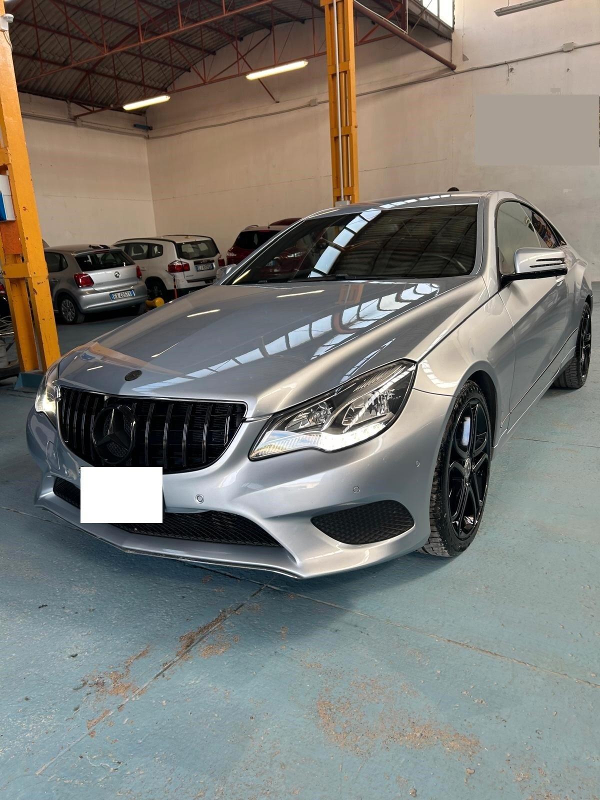Mercedes-benz E 220 CDI Coupé Premium