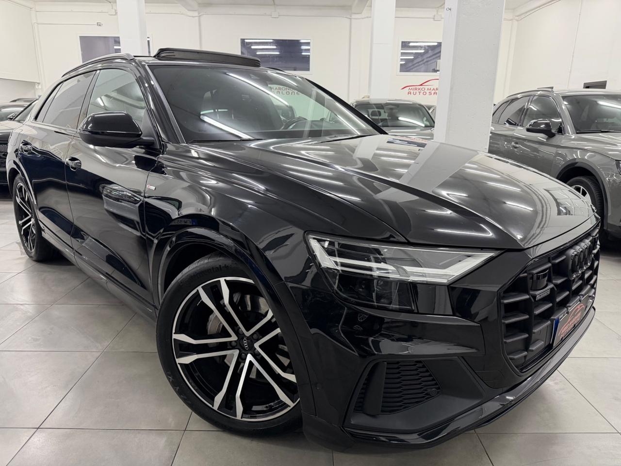 Audi Q8 50 TDI 286 CV quattro S-line FINANZIABILE