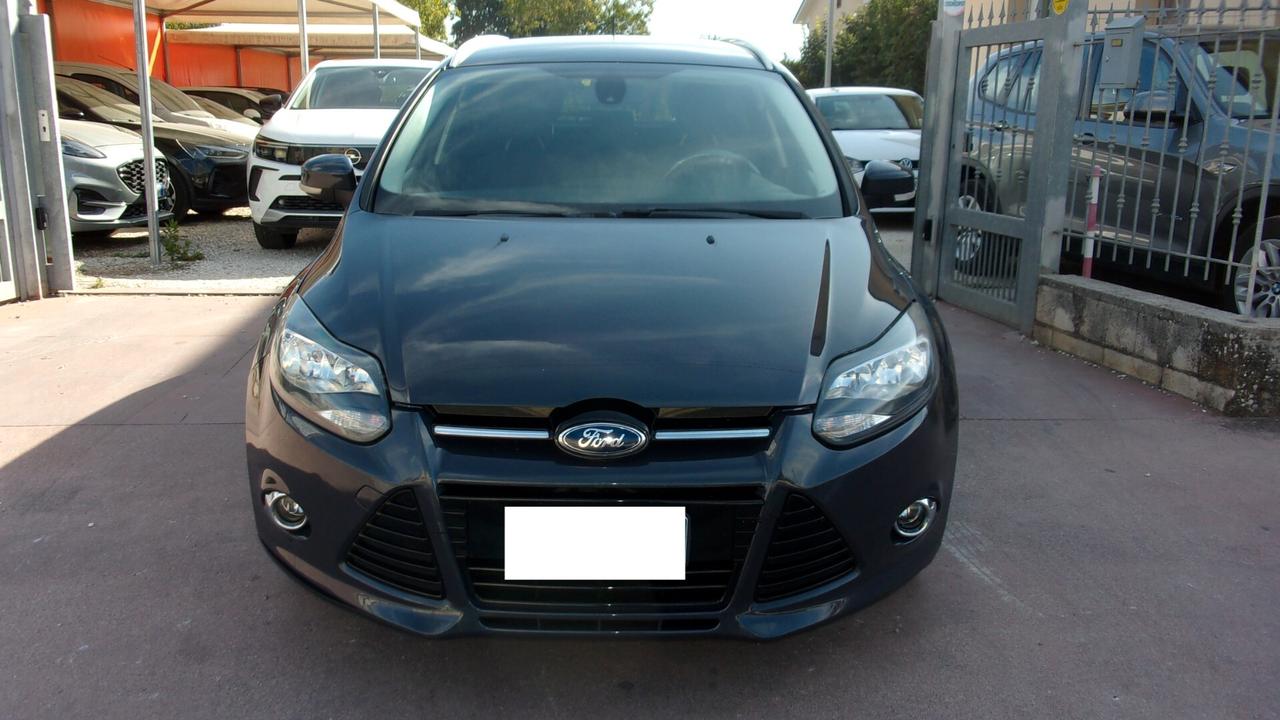 Ford Focus 1.6 120 CV GPL SW Titanium