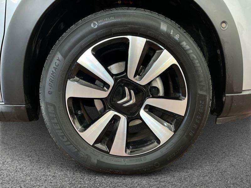 Citroën C3 III 2017 1.2 puretech Shine s&s 110cv