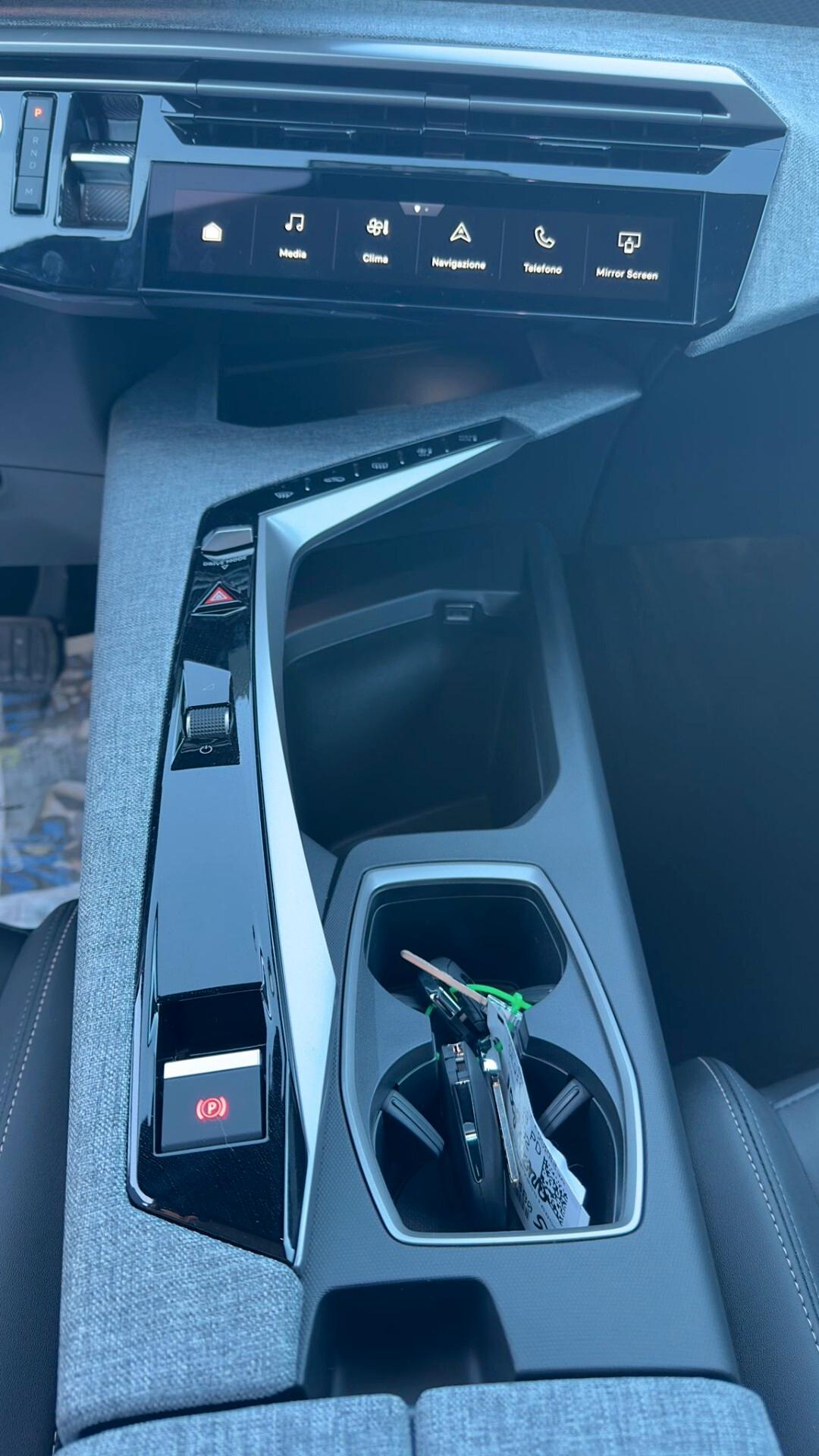 Peugeot 3008 Hybrid 145 e-DCS6 Allure