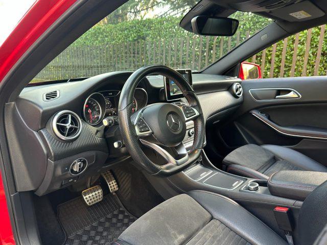 MERCEDES-BENZ A 200 d Automatic 4Matic Premium