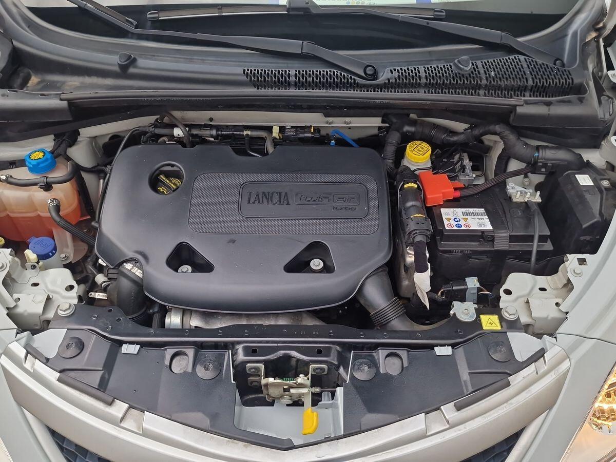 LANCIA YPSILON 900 SILVER