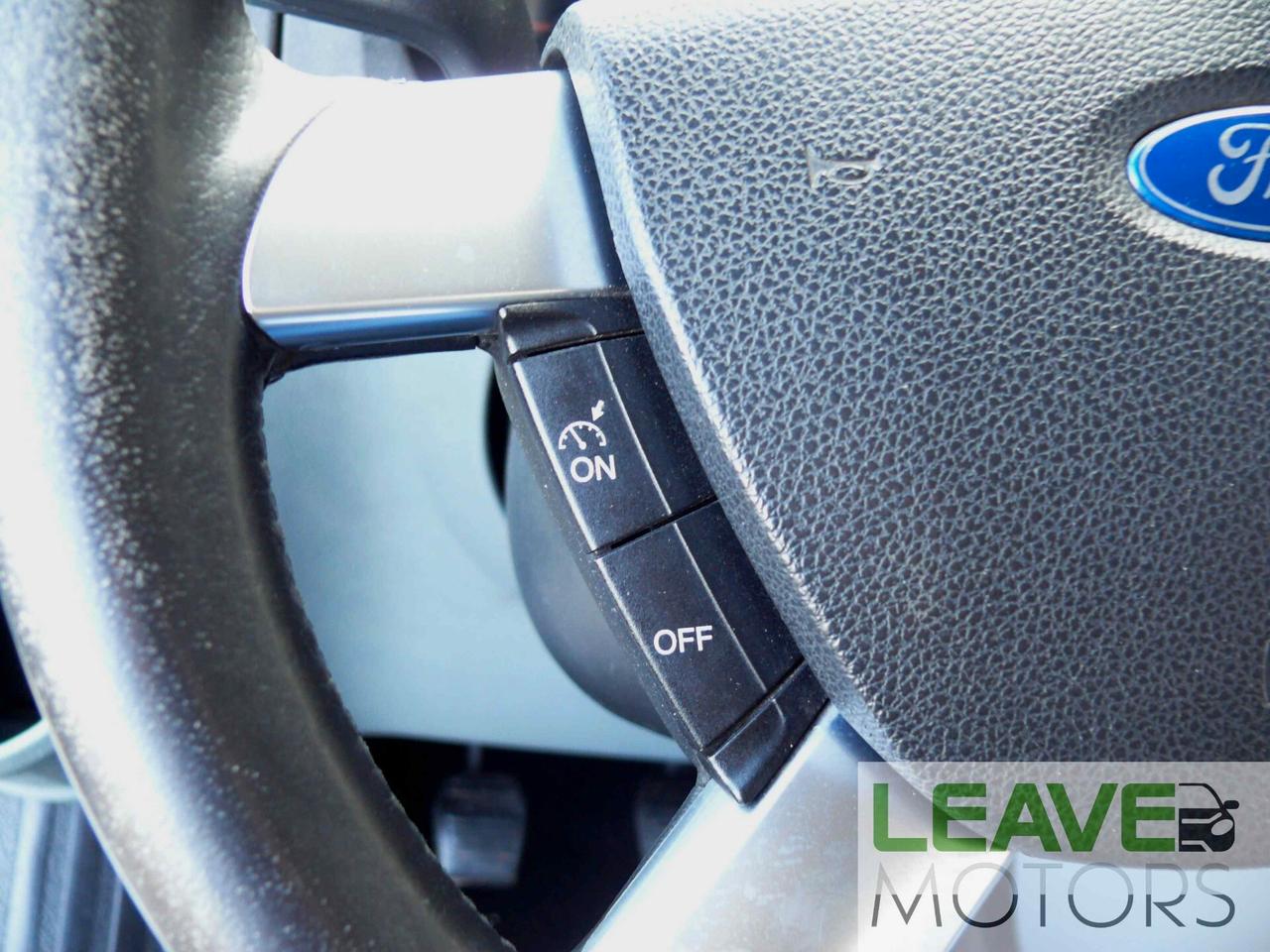 Ford Transit T330 NOVE POSTI - (M1465)