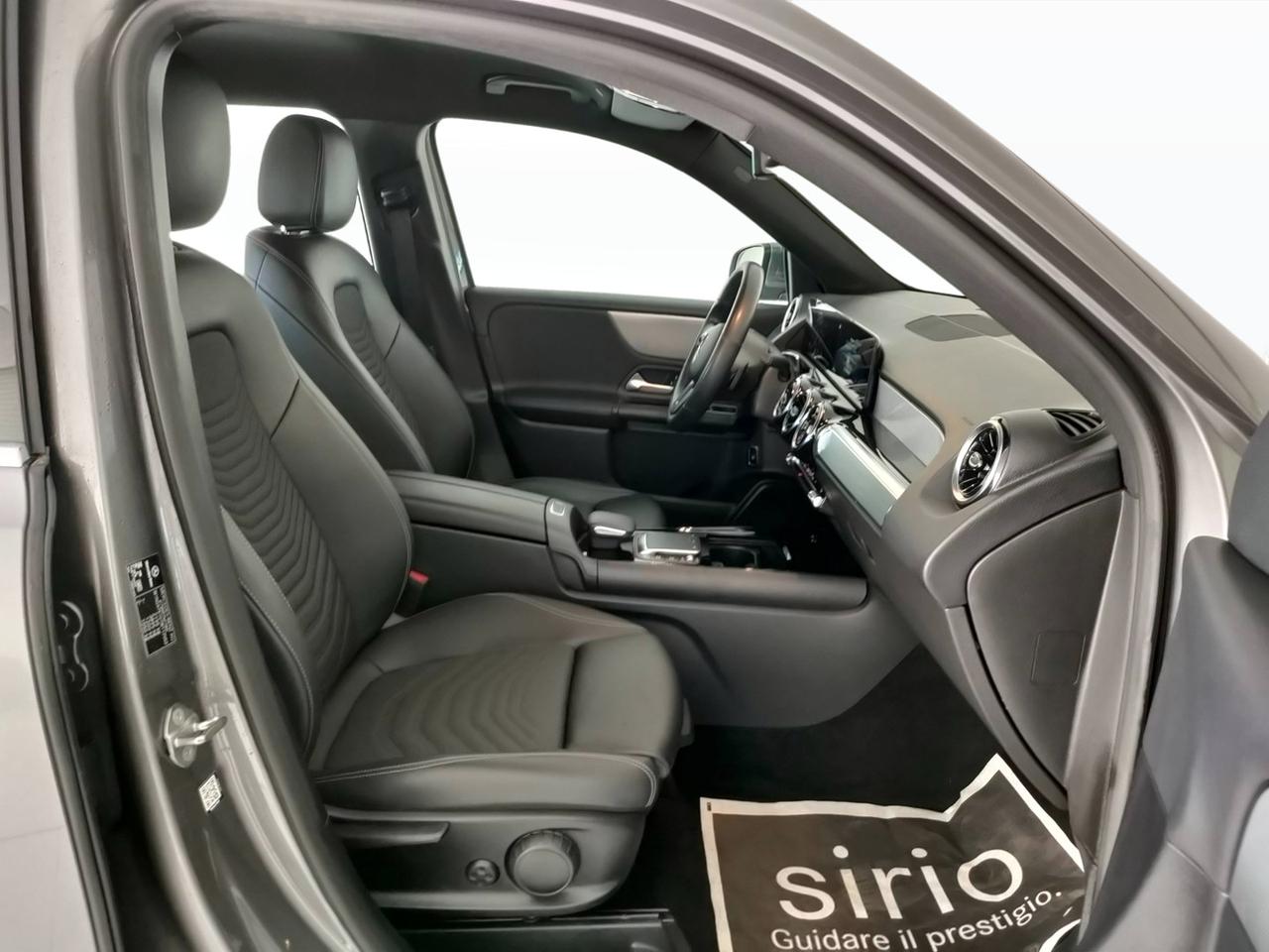 Mercedes-Benz GLB - X247 2019 - GLB 180 d Business Extra auto