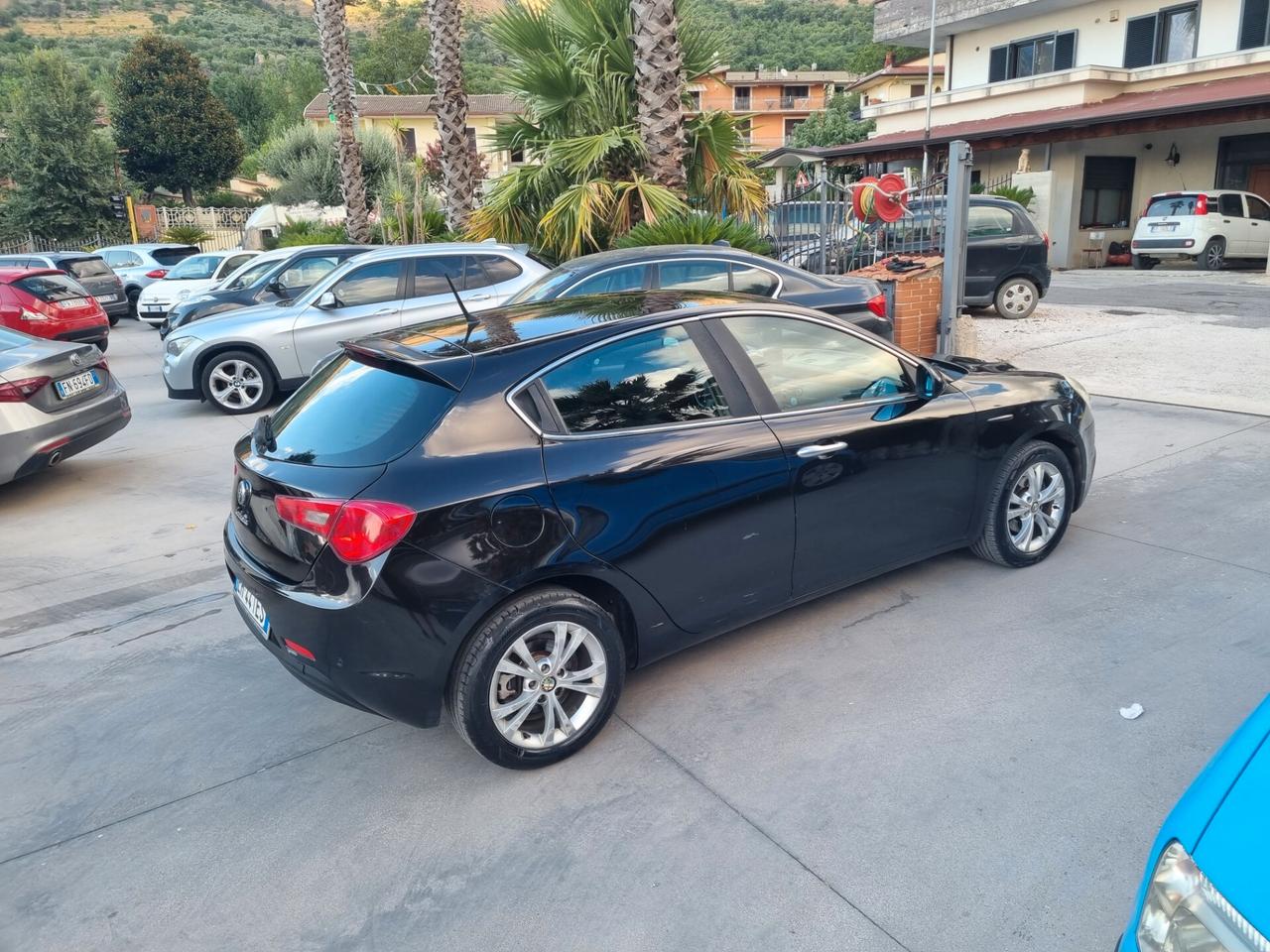 Alfa Romeo Giulietta 1.6 JTDm-2 105 CV Distinctive