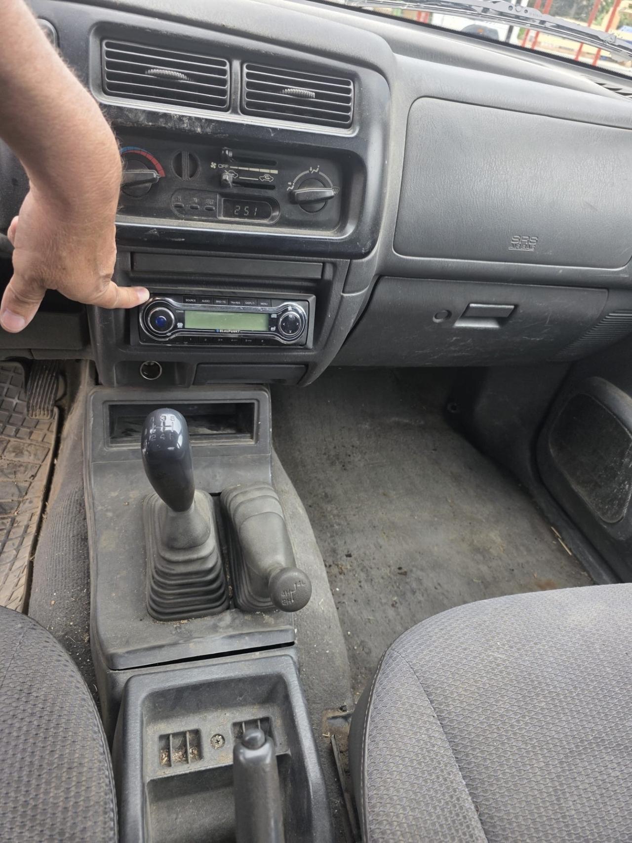 Mitsubishi l 200