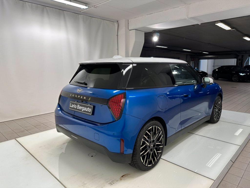 MINI Mini Cooper SE Favoured del 2024