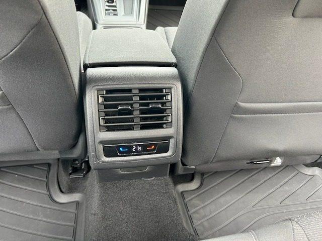 VOLKSWAGEN Golf 1.5 TGI DSG Life