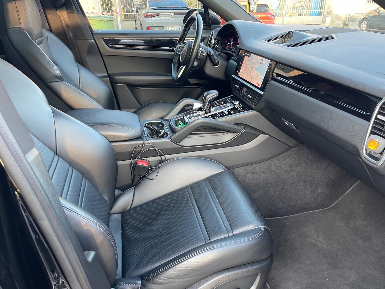 PORSCHE CAYENNE 3.0 BENZINA 250KW EURO6D UNI PROP
