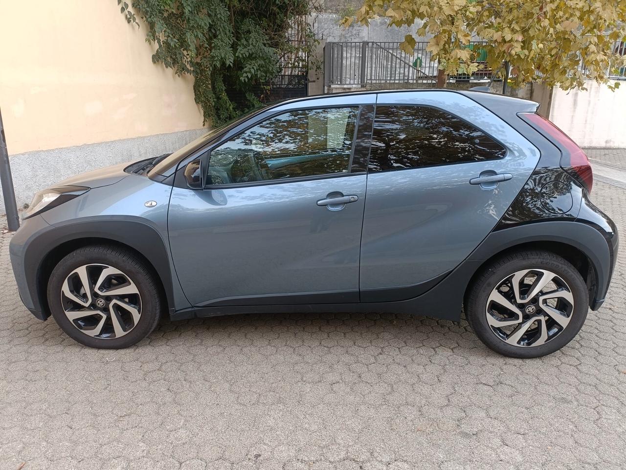 Toyota Aygo X 1.0 VVT-i 72 CV 5 porte Trend