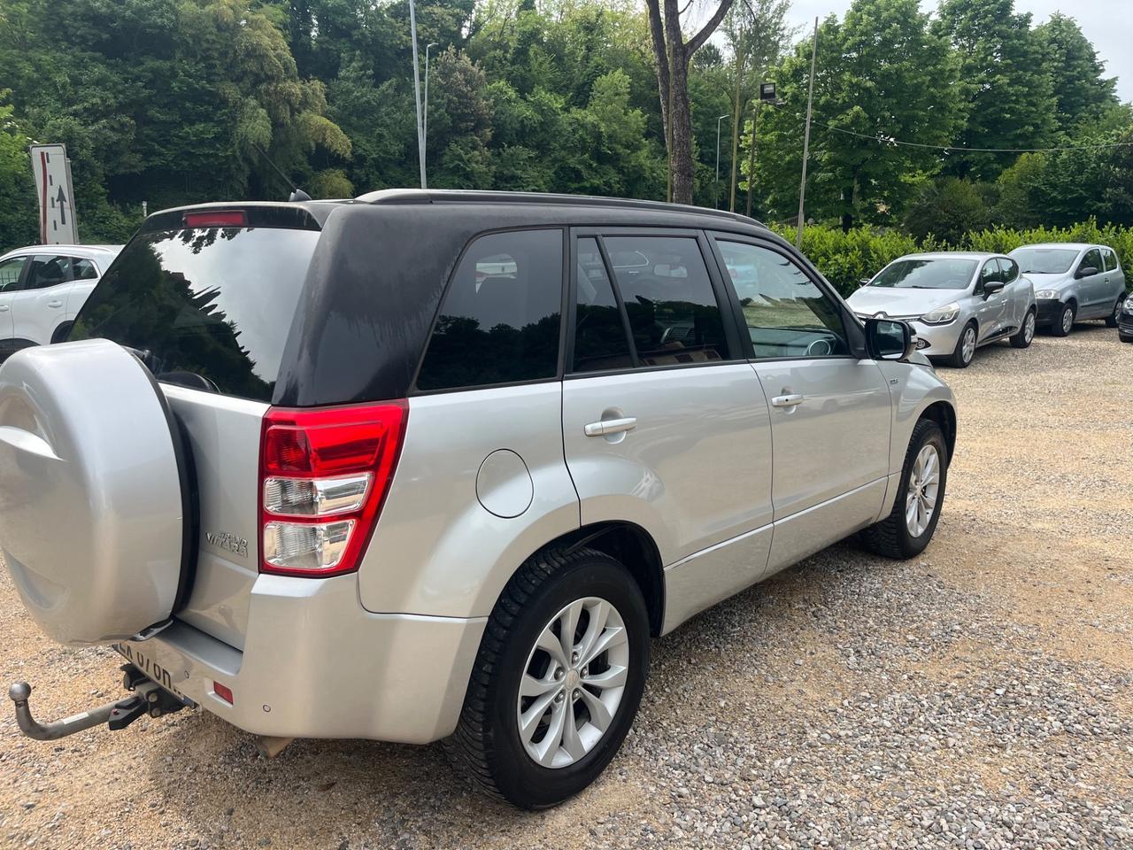 Suzuki Grand Vitara 1.9 DDiS 5 porte Evolution Plus (Gancio di Traino )