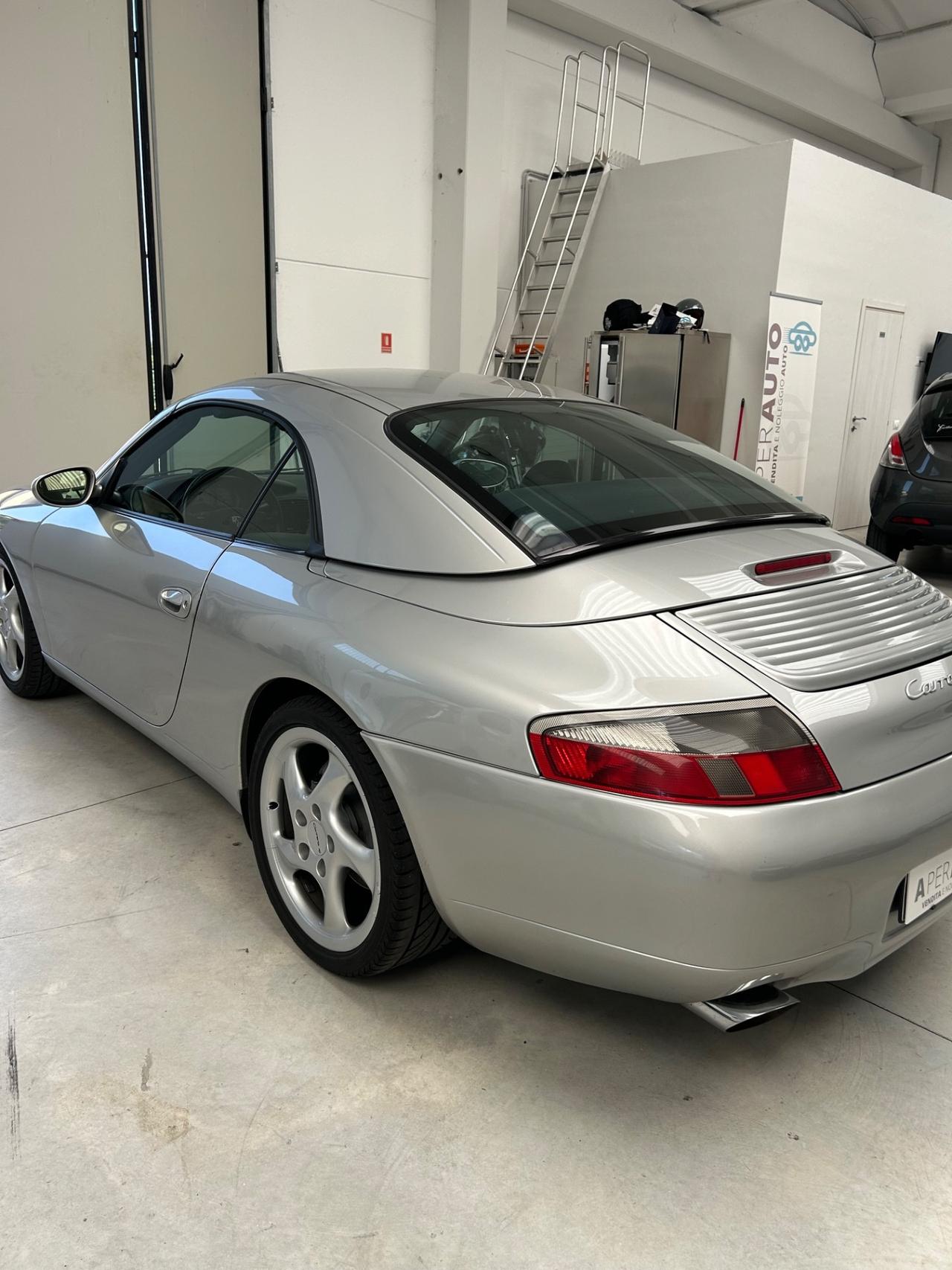 Porsche 911 Carrera 4 cat Cabriolet