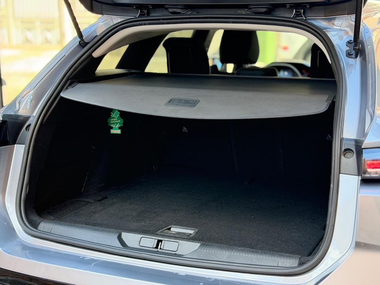 Peugeot 308 BlueHDi 130 S&S EAT8 SW Allure
