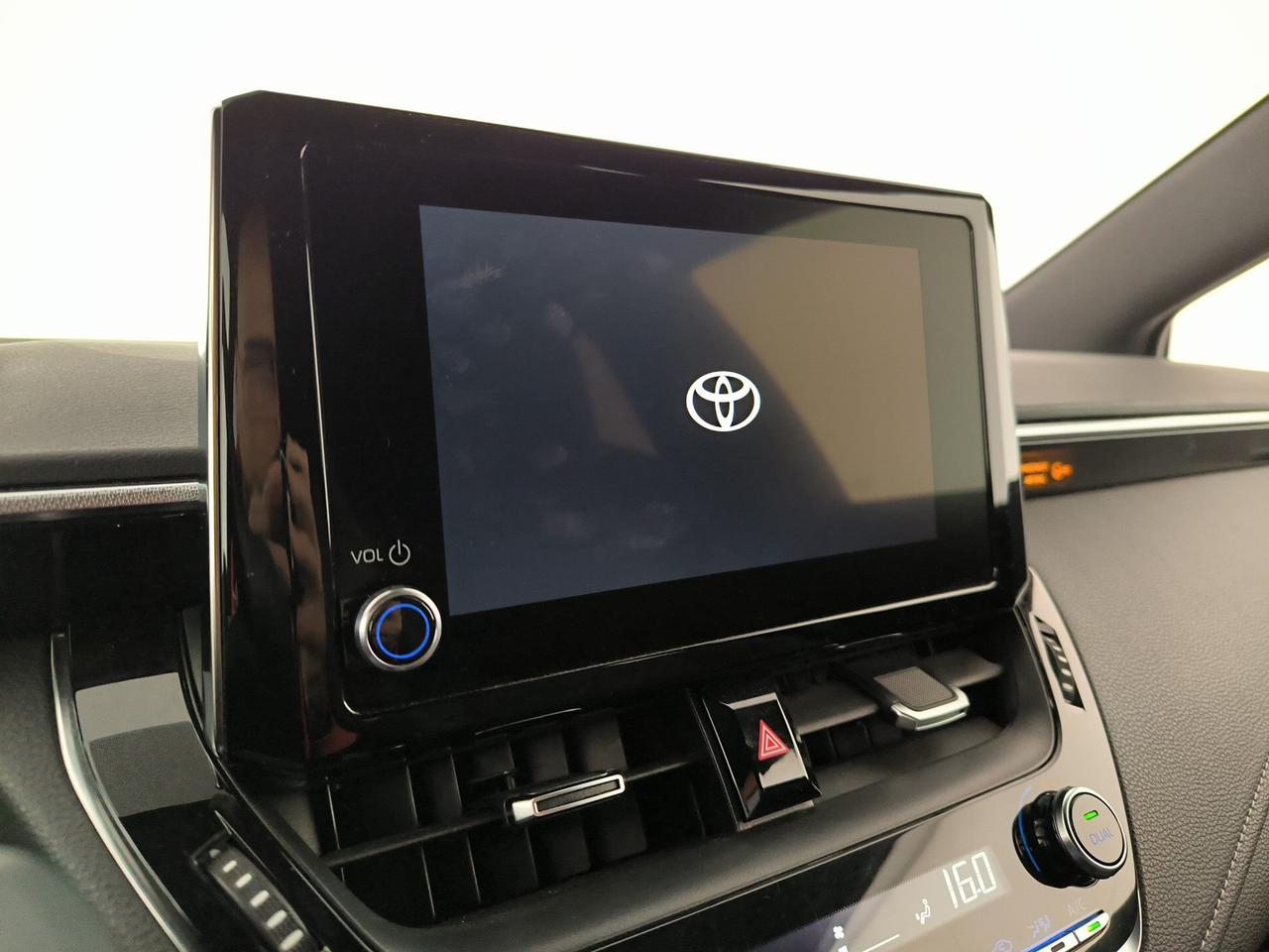 Toyota Corolla touring sports 1.8h style cvt