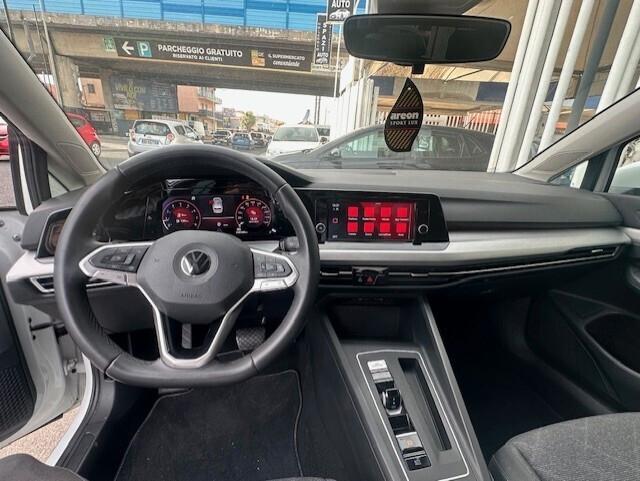 VOLKSWAGEN GOLF 8 AUTOMATICO