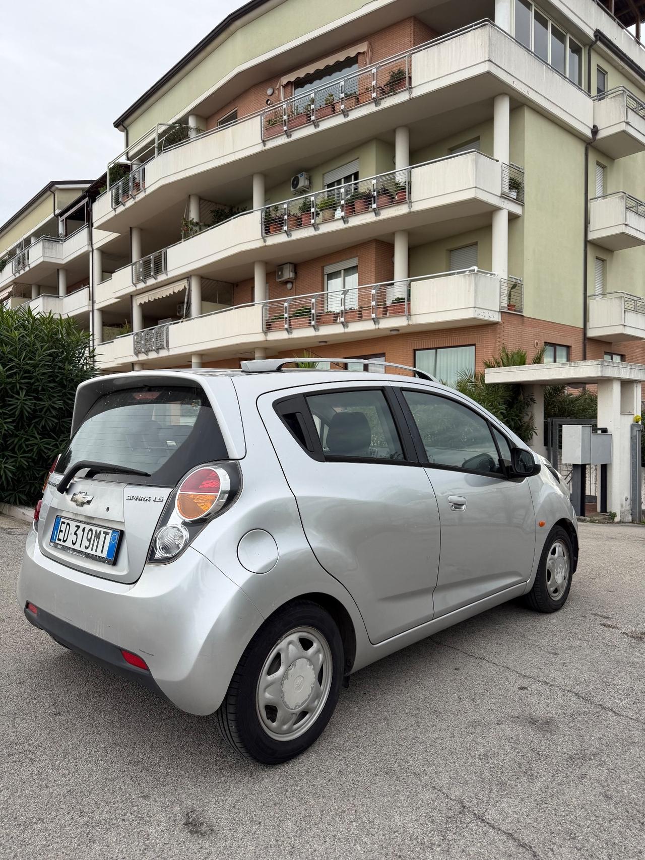 Chevrolet Spark 1.0 LS Plus GPL Eco Logic