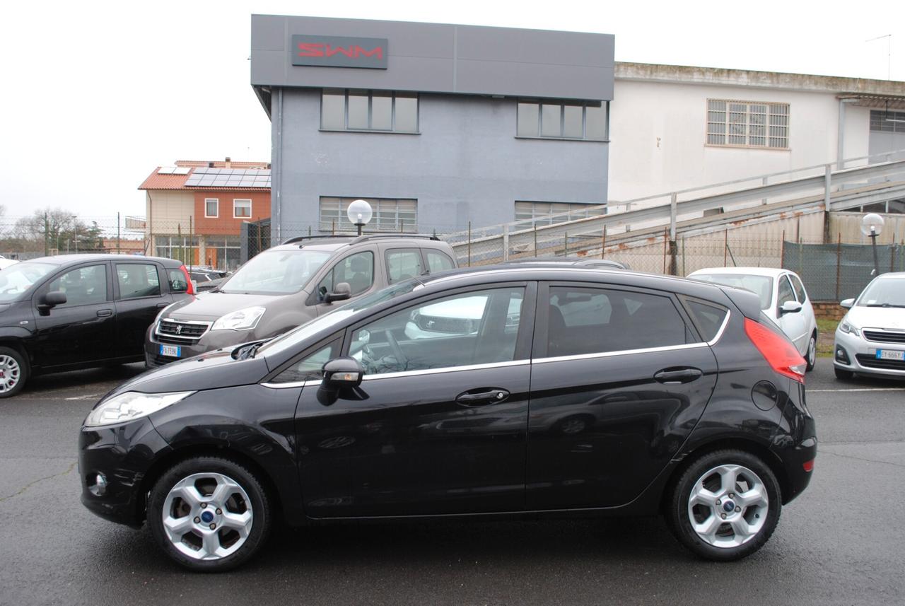 FORD FIESTA 1.2 82 CV OK NEOPATENTATI