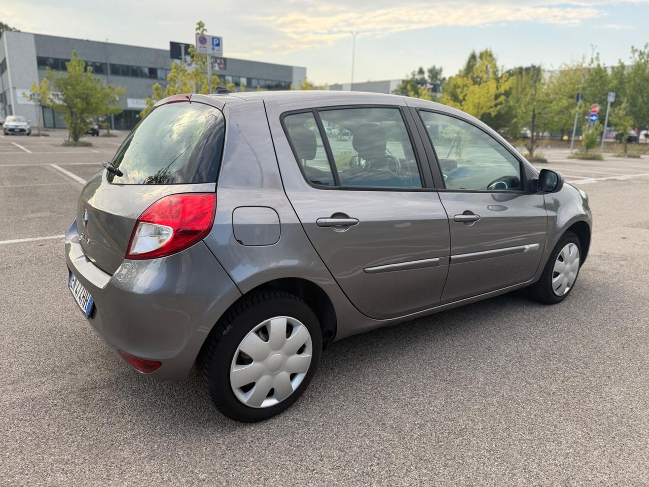 Renault Clio 1.2 16V 5 porte*Neopatentati*
