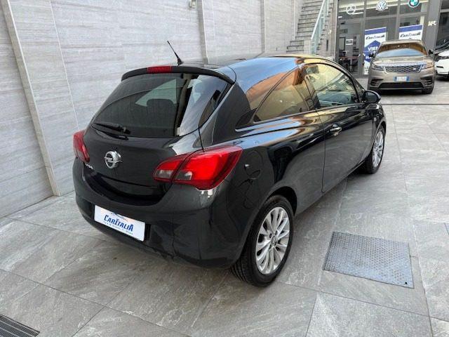 OPEL Corsa 1.2 Coupé Cosmo