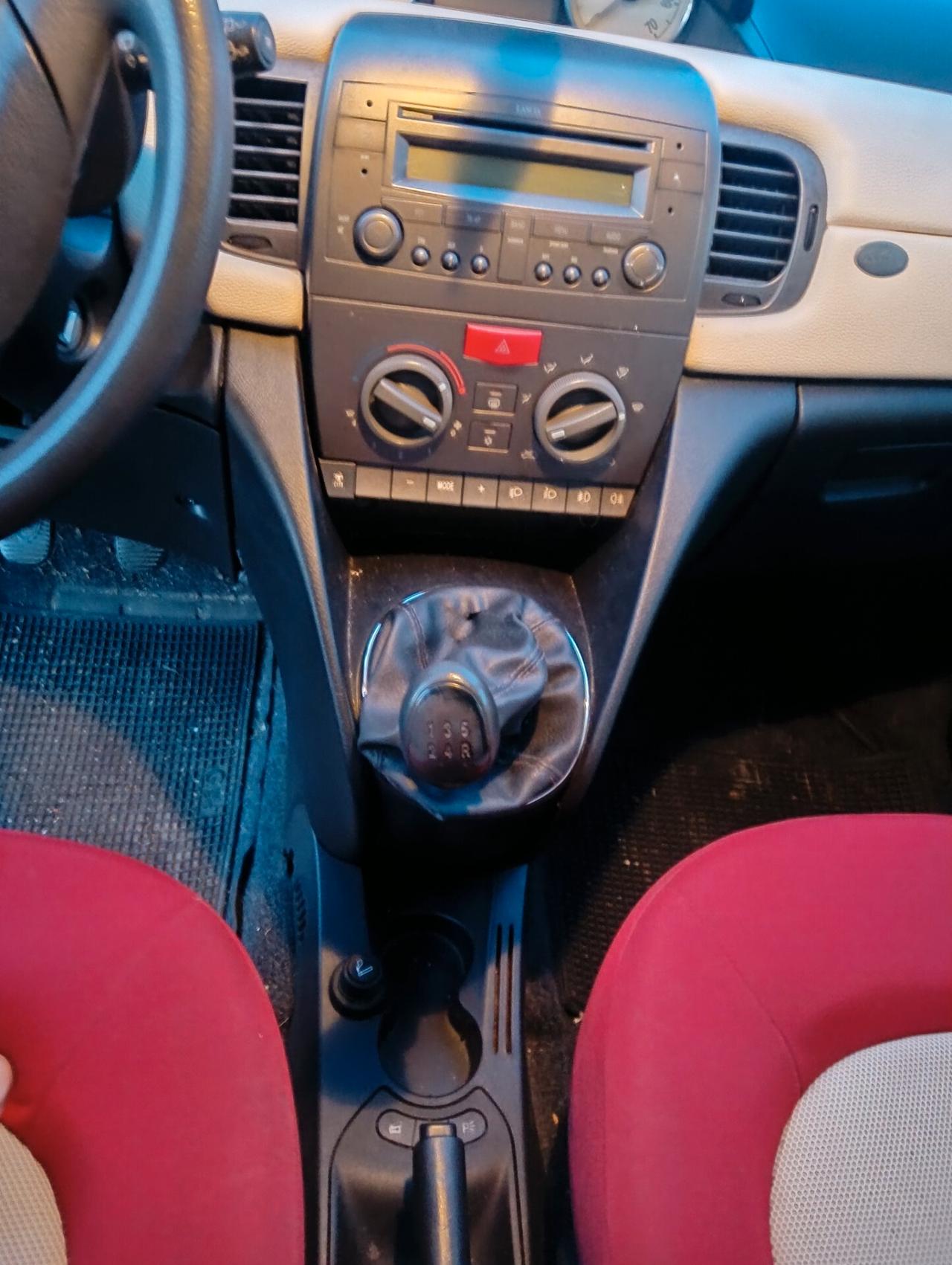 Lancia Ypsilon 1.2