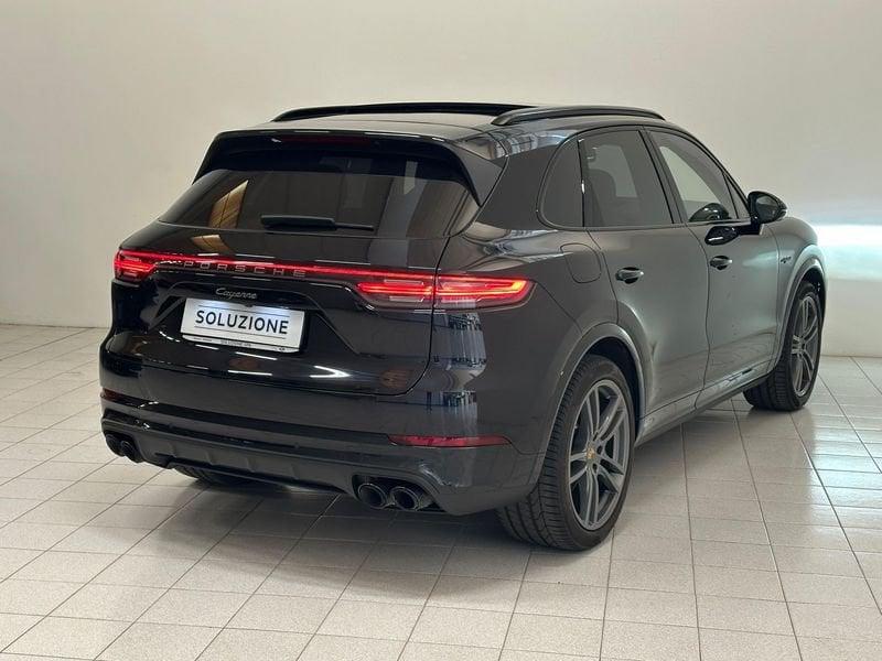Porsche Cayenne Cayenne 3.0 V6 E-Hybrid Platinum Edition