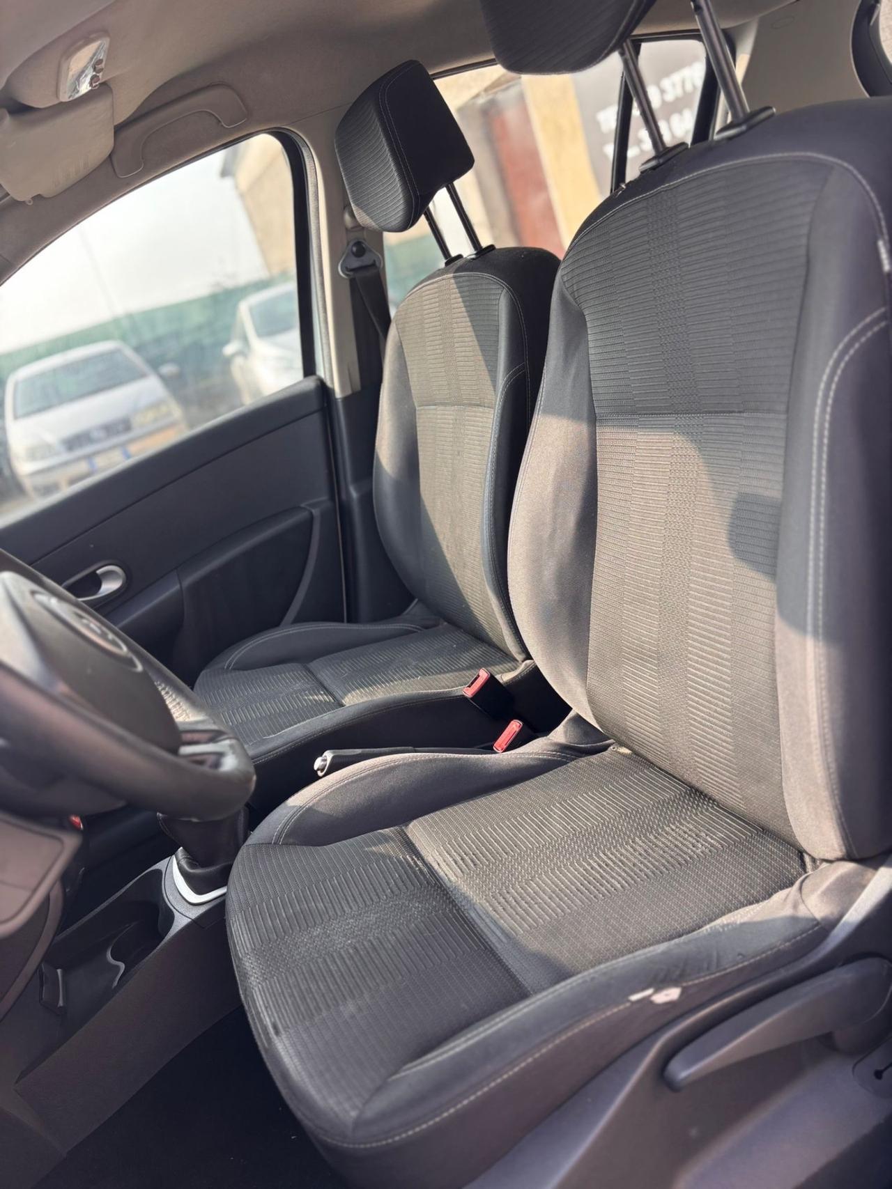 Renault Clio 1.2 16V TCE 5 p LIVE!