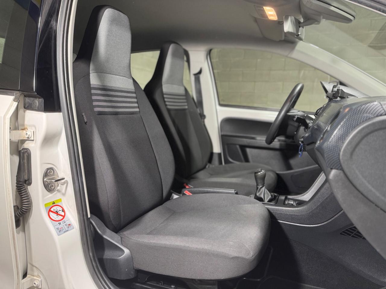 Volkswagen up! 1.0 5 PORTE NEOPATENTATI