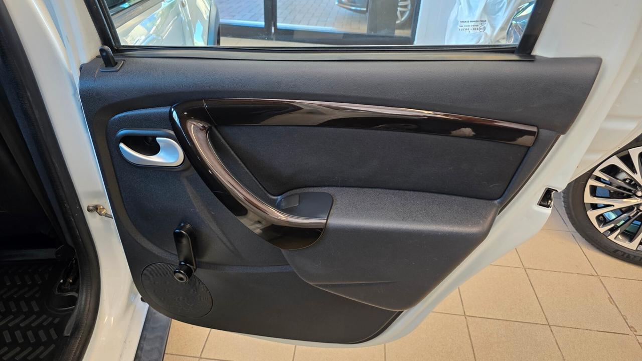 Dacia Duster 1.5 dCI 110CV 4WD + GANGIO TRAINO e BLOCCO DIFFERENZIALE